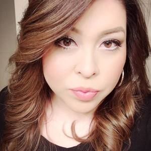 Meet your Posher, Faviola